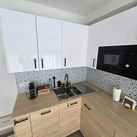 Aca Apartman *